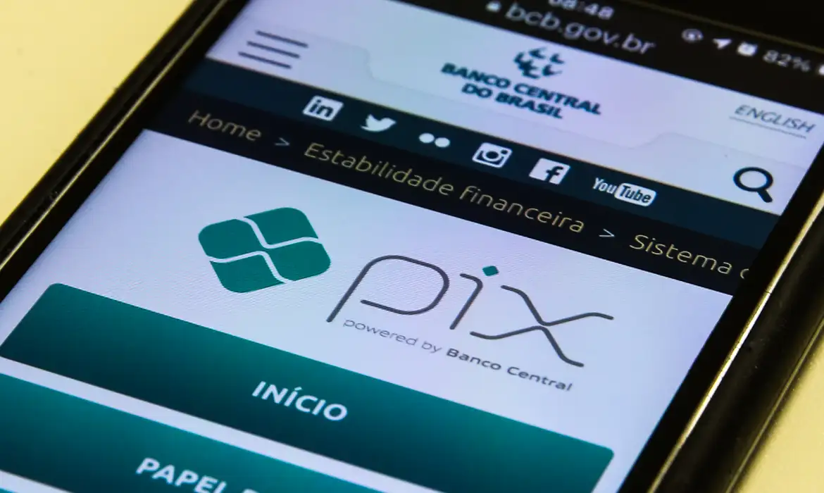 Modelo do Pix desafia controle financeiro dos EUA sobre o Brasil